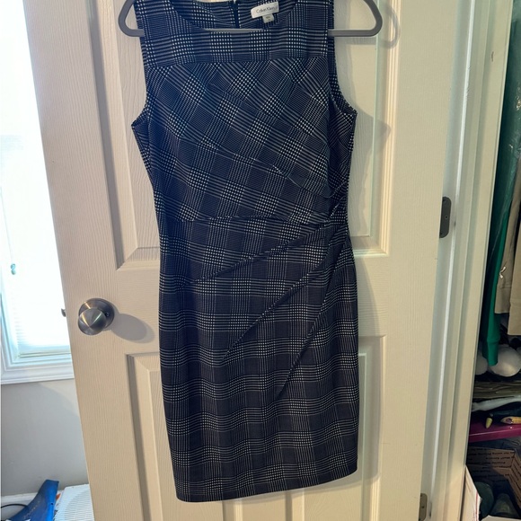 Calvin Klein zip back houndstooth dress size 10 - Picture 3 of 4